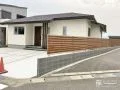 内側の生活感を感じさせずセキュリティ性を高めるフェンス設置工事