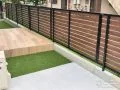 意匠性の高さが人気の木目調目隠しフェンス