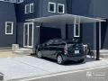 タイヤ痕の目立ちにくいスタイリッシュな駐車スペース