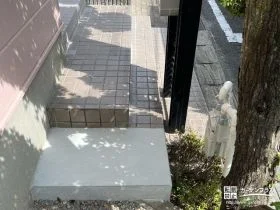 ポーチ左側にステップを新設[施工後]