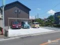 ダークカラーのお住まいを引き立てるシンプルスタイリッシュな新築外構