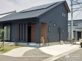自転車やバイクも停めやすい予備駐車スペース[施工後]