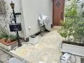 大きく印象を変える明るい乱形石アプローチ