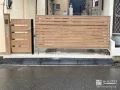 セキュリティ性に配慮した温もりのあるカーゲート