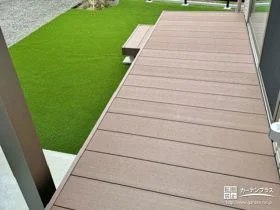 室内とお庭をフラットに繋ぐウッドデッキ[施工後]