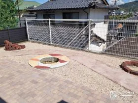 お庭のポイントになる可愛らしいサークル状の花壇[施工後]