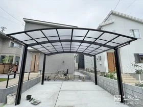 風抜けの良いラウンド型のカーポート[施工後]