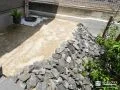 ロックガーデンを活用したおしゃれな土留め