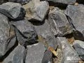 植栽スペースに使用した割栗石