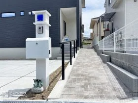 小さなお子様と安心して行き来できるアプローチスロープ[施工後]