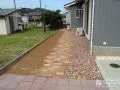 インターロッキングを使用したデザイン性の高い園路設置工事