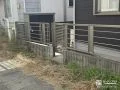 犬走りのフェンスを一部撤去し門扉を新設