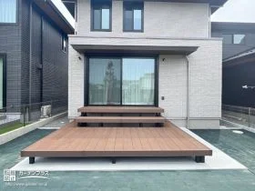 段床の位置を工夫し、安全性に配慮したリウッドデッキ[施工後]