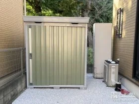 バイク保管庫としてもご利用可能な大型物置設置工事
