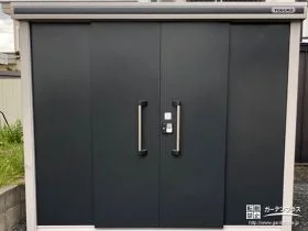 雨や埃を気にせず荷物を保管できる物置の設置工事