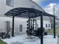 小雨時の筋トレスペースとしても使えるカーポート設置工事