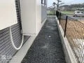 建物周囲は犬走りも含め防草シートと砂利で雑草対策をしました。