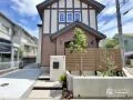洋風のお住まいを引き立てるナチュラルな新築外構