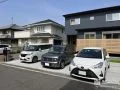 お車を3台停めても余裕のある駐車スペース