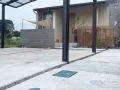モダンなブロックを使用したスタイリッシュな目隠し塀
