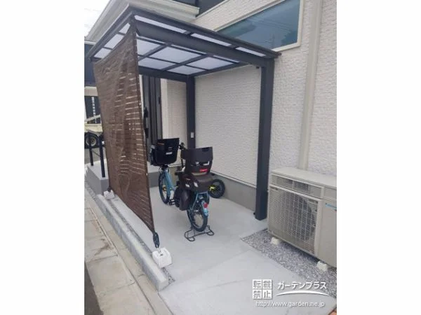 道路との距離が近い玄関まわりの安全に配慮した新築外構
