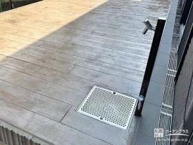 コンクリートデッキと一体型の便利な立水栓[施工後]