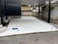 斜めの目地がスタイリッシュな駐車スペース