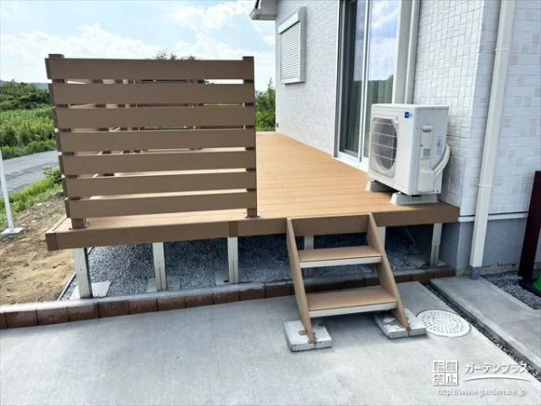 ご家族が安心してお庭に出られるウッドデッキの設置工事
