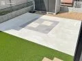 家族が集まるBBQを楽しめるお庭