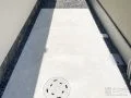 犬走りに確保した雨の日も快適な駐輪スペース