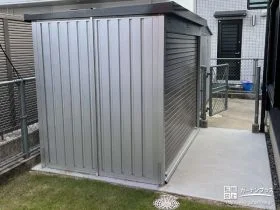 しっかりと固定し強風の際でも安全な物置設置工事
