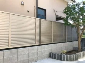 リビングやお庭で気兼ねなく過ごせるお庭[施工後]