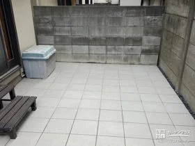 お子様やワンちゃんが快適に遊べるようになったタイル敷設工事