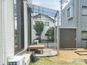 お庭への行き来や家事がしやすくなるテラス周り[施工後]