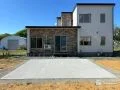 お子様たちが走り回って遊ぶのに快適な土間コンクリート打設工事