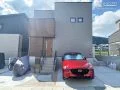 お住まいの雰囲気に調和する落ち着きある新築外構