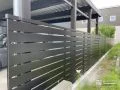 既存の木製フェンスをローメンテナンスなアルミ製に替えた工事