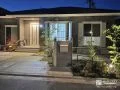 ライトに照らされた植栽が、お庭をふんわりと幻想的に演出