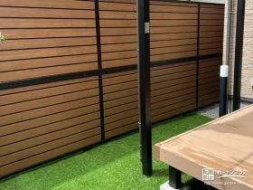 お庭やデッキで子様が遊ぶ際に快適な目隠しフェンス設置工事
