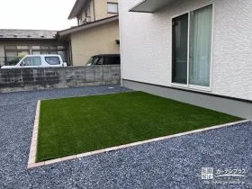 お子様が走り回って遊んでもケガをしにくく安全な人工芝工事