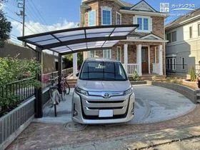 アールデザインを取り入れた駐車スペース[施工後]