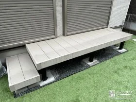 掃き出し窓前にウッドデッキ[施工後]
