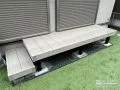 掃き出し窓前にウッドデッキ