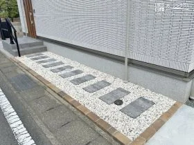 毎日の行き来が楽しみになるアプローチ[施工後]