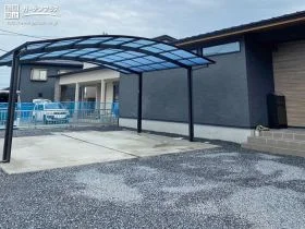 雑草対策を徹底しつつコスト面にも配慮した新築外構