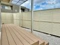 室内で過ごす際も気兼ねなく生活できる目隠しフェンス