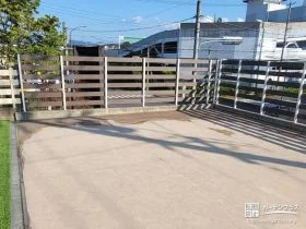 デッキフェンスを新しいものに替え道路への転落防止をした工事