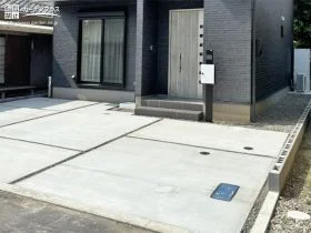 ローメンテナンスでモダンな雰囲気の新築外構