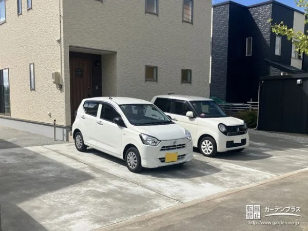 お車4台分の駐車スぺースをいつでも快適に保つコンクリート工事