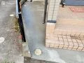 駐輪スペースにもなる犬走り